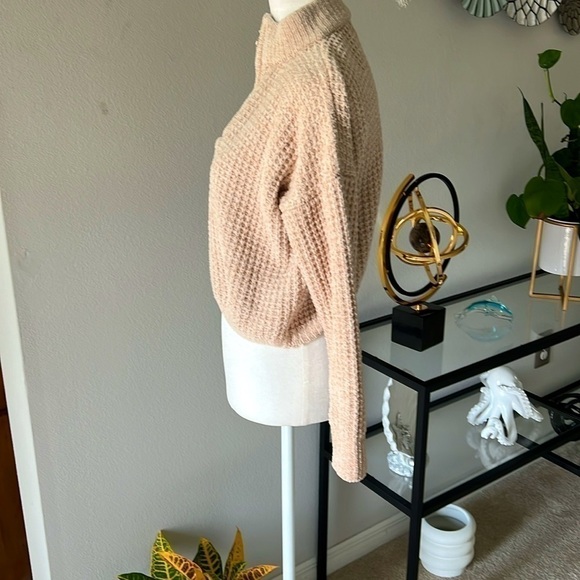 So: NEW Women Waffle Soft Crop Tan Long Sleeve Sweater with Zipper Front, Size S - Picture 3 of 8